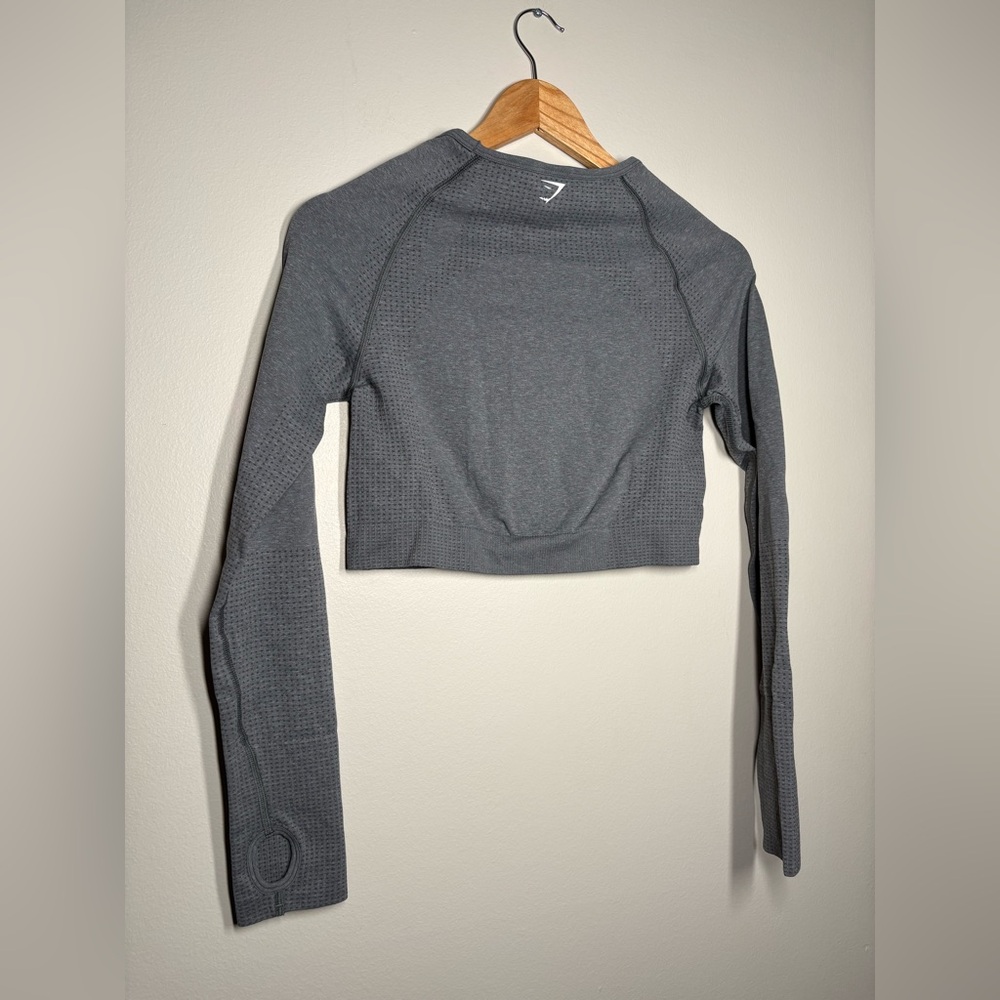 Gymshark Strong Gray Long Sleeve Cropped Seamless Women's Workout Top - Picture 5 of 6